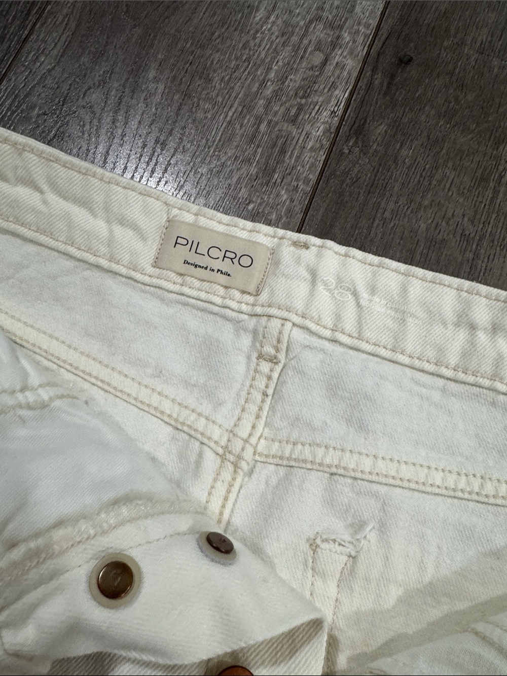 NWT Anthropologie pilcro cream cut off denim shorts 28 - Picture 2 of 4